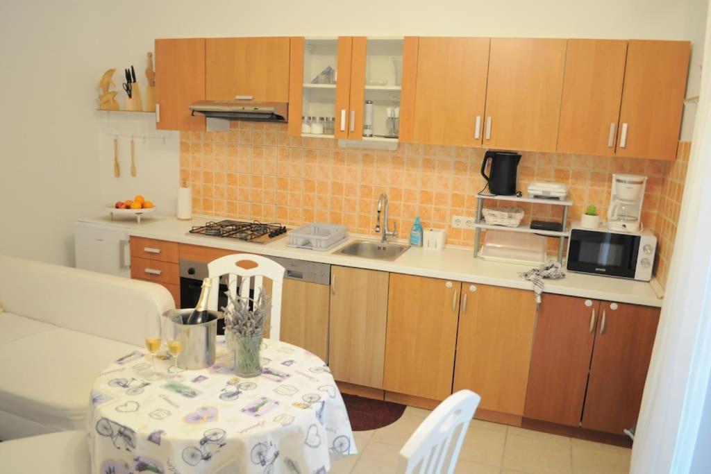 Banjol Little House Kucicaヴィラ エクステリア 写真